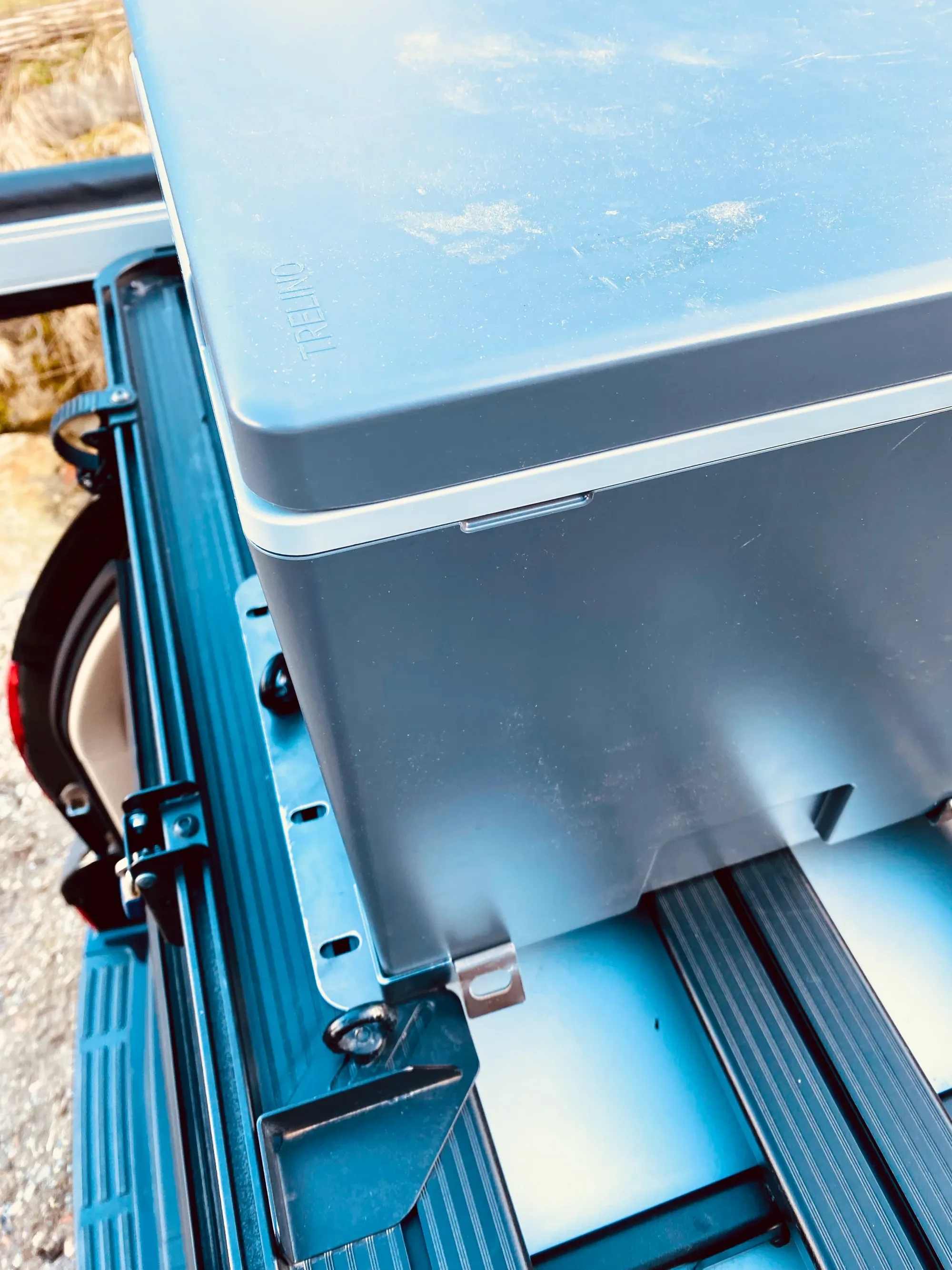 Image of a car roof rack